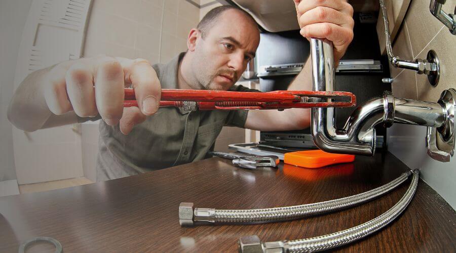 Expert burst pipe repair services in Laclede, ID
